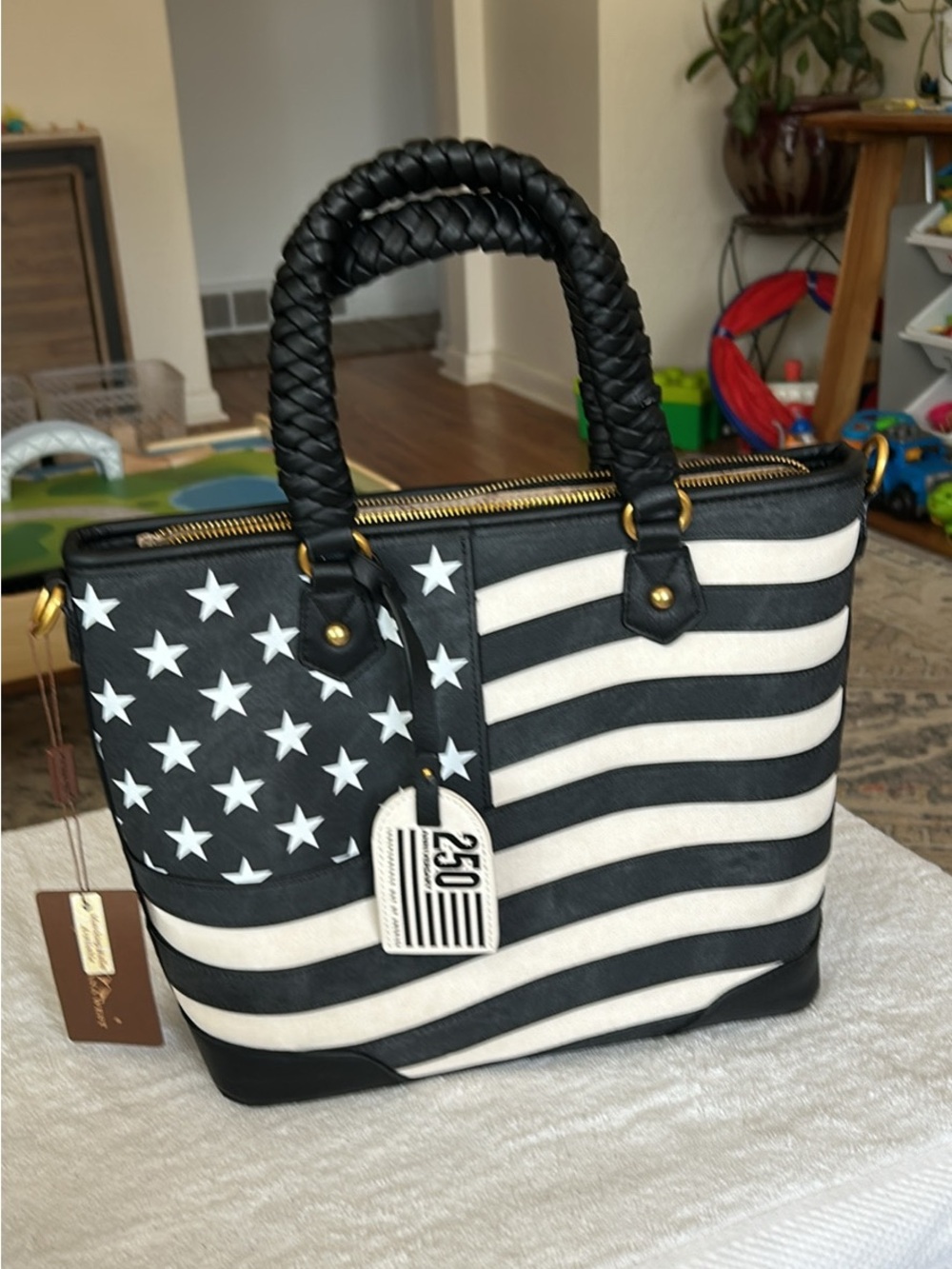 MONTANA WEST VINTAGE AMERICAN FLAG TOTE BAG/PURSE